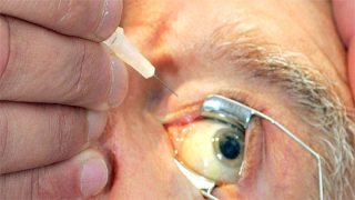 ضحايا “حقنة 20 غشت” يستنجدون بالوالي