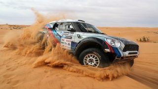 رغم انف جبهة البوليساريو.. المشاركون في رالي “إيكو رايس” يجتازون الصحراء المغربية في أمان