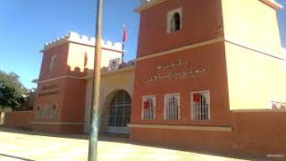 جماعة بويزكارن : موجة غضب وإحتجاجات العمال العراضيين بسبب الإقتطاع من أجورهم لشهر 6 وفضيحة أشباح بلا مهام