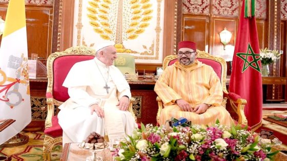 الملك يهنئ البابا فرانسيس