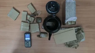 أمن العيون يوقف شخصين متلبسين بترويج مخدر الشيرا وحجز كميات ومبالغ مالية