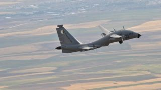 الجيش الجزائري يعيد استهداف المحتجزين بمخيمات تندوف