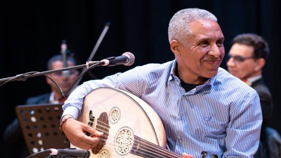 المهرجان الدولي للعود بتطوان يتوج الموسيقار عبد الحق صابر تكروين بجائزة “زرياب المهارات”