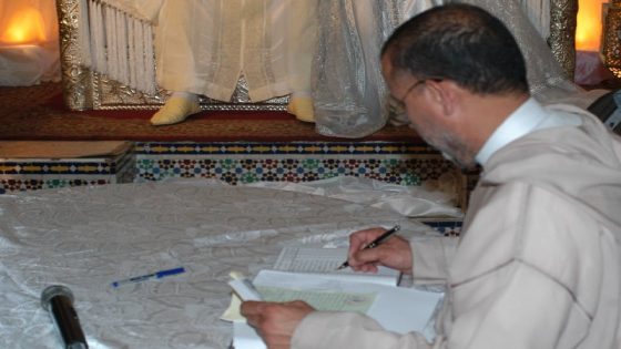 الحكومة تصادق على إصلاح مهنة العدول