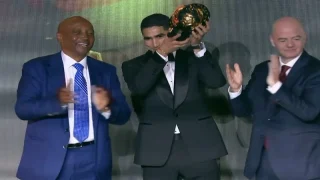 حكيمي يظفر بجائزة أفضل لاعب في إفريقيا لسنة 2025