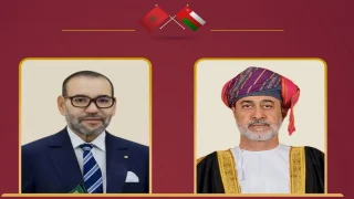 سلطان عُمان يهنئ الملك بكأس العرب