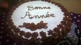 كل كريسماس وحلوياتكم بخير