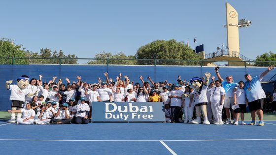 المصنفة الثانية عالمياً في زوجي السيدات كاترينا سينياكوفا تلهم المشاركين خلال يوم أصحاب الهممم