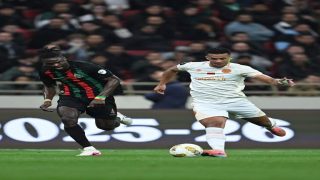 الجيش الملكي يحسم الديربي المغربي بثنائية نظيفة ويقترب من نهائي إفريقيا