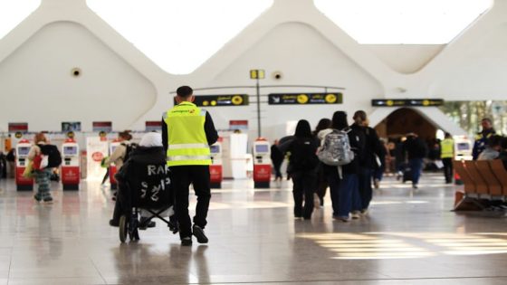 إحباط محاولة تهريب مسدس وذخيرة عبر مطار مراكش المنارة