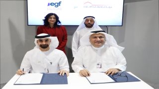 غرفة الشارقة وصندوق الإمارات للنمو يتعاونان لتوسيع فرص تمويل ودعم الشركات الصغيرة والمتوسطة