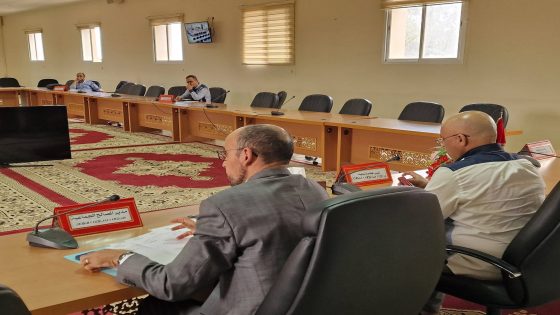 جماعة تيزنيت تواصل مناقشة الأسئلة الكتابية وتعزيز تتبع الملفات التنموية خلال الدورة العادية لشهر ماي 2026