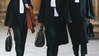 جدل قانوني بالمغرب حول السماح لأساتذة الجامعات بمزاولة مهنة المحاماة