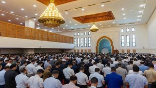 رجال ونساء الأمن الوطني يؤدون أول صلاة جمعة بمسجد المقر الجديد للمديرية العامة للأمن الوطني بالرباط