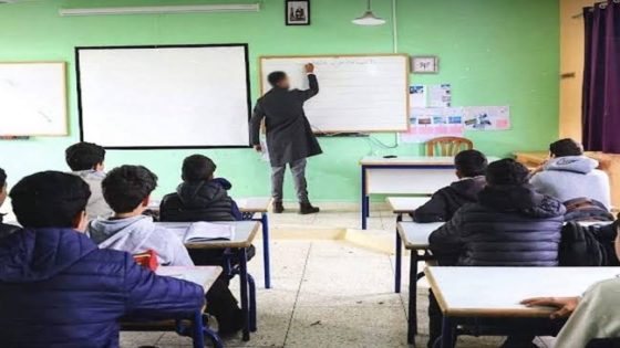 وقفة احتجاجية أمام وزارة التربية الوطنية للمطالبة بعطلة السبت وتقليص ساعات التدريس