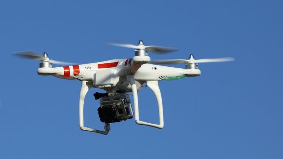 مدريد تعزز مراقبة حدود سبتة المحتلة بطائرات مسيرة وحواجز بحرية جديدة